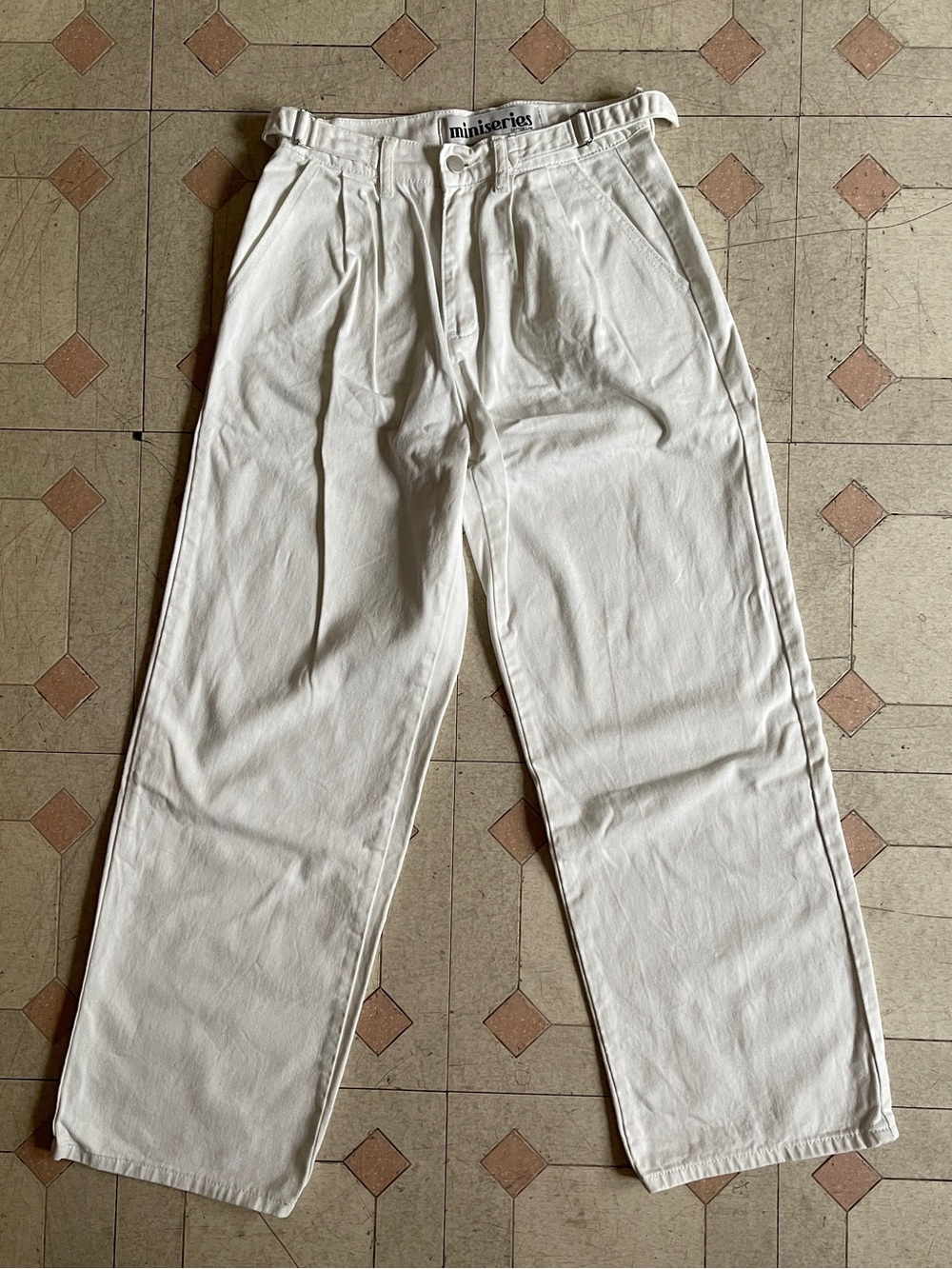 Baggy White Jeans with Cinching Belts